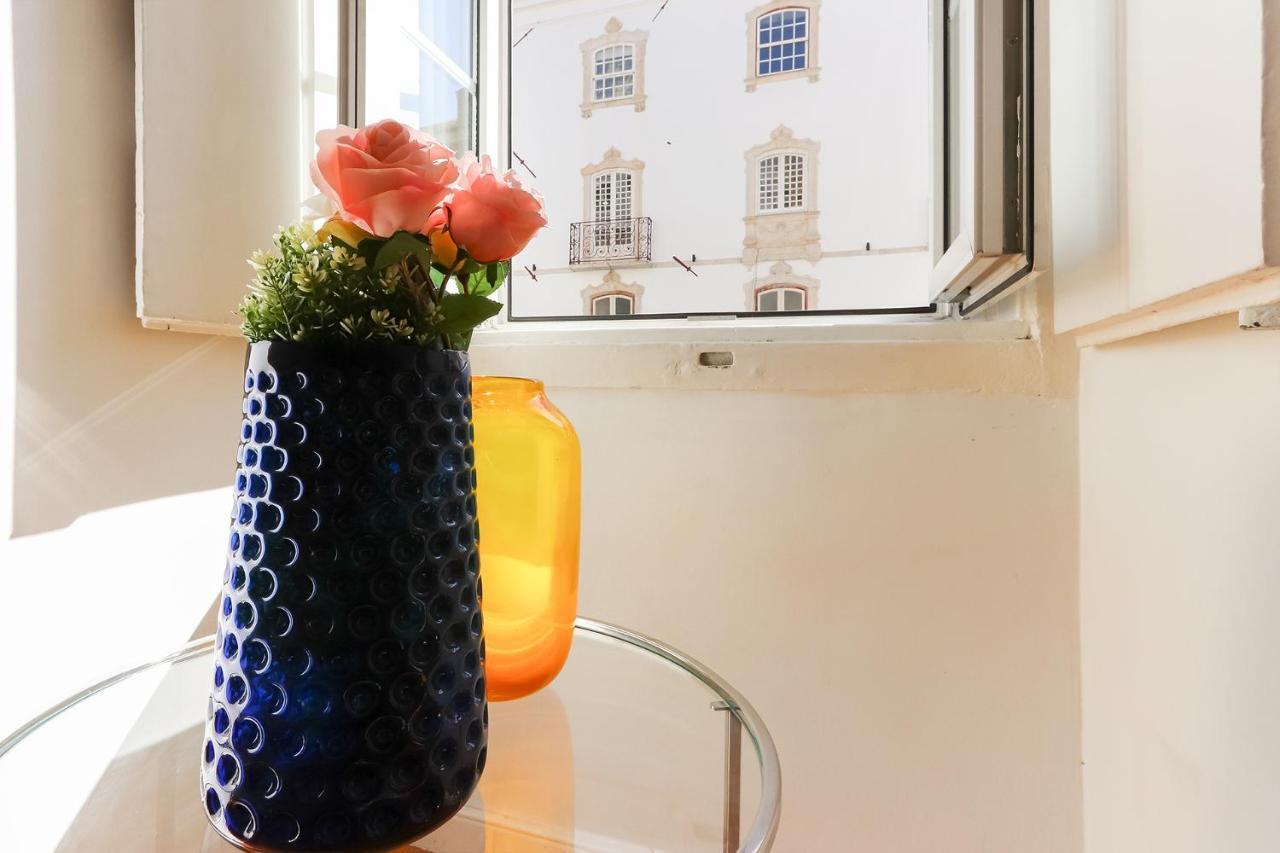 Charming And Stylish Downtown Apt In XIX Century Building Lisboa Exteriér fotografie